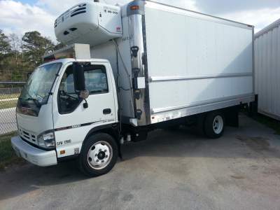 2007_GMC-ISUZU_W5500-16_ft_-REEFER-liftgate